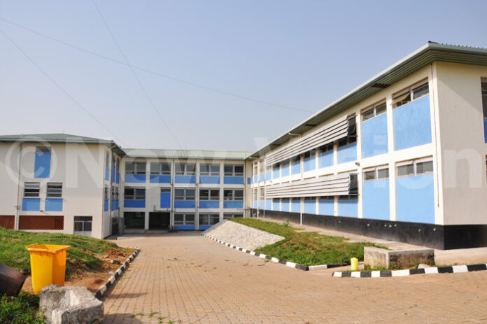 Kiryandongohospital10-704x468